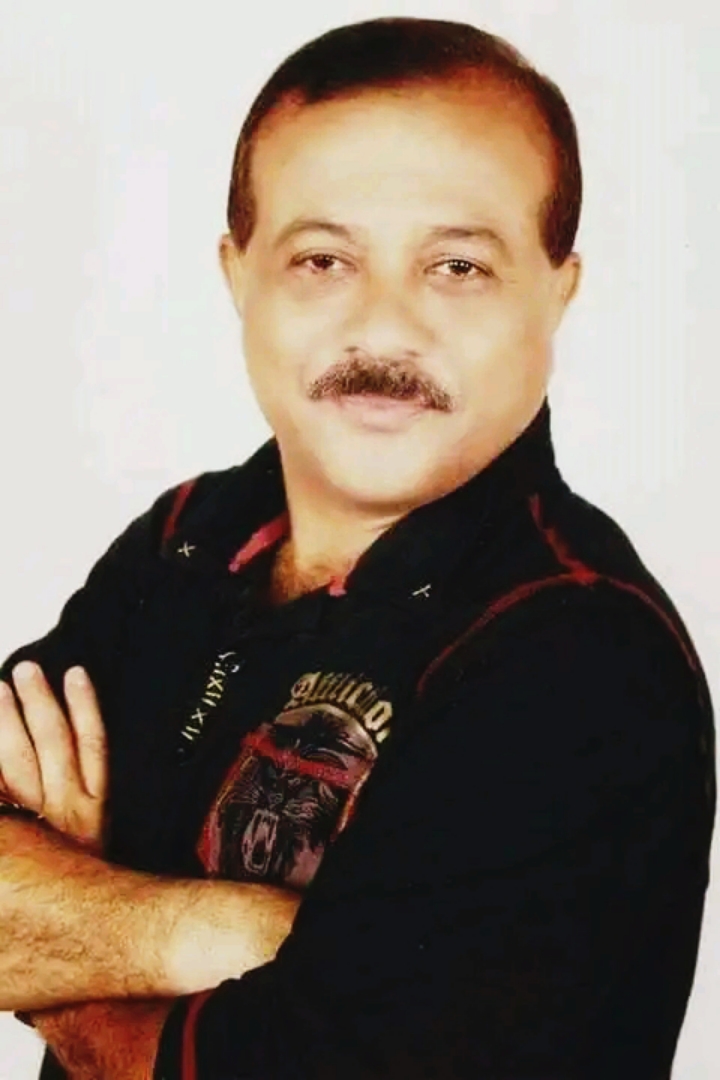 তারকাখ্যাতিসম্পন্ন একজন চিত্রপরিচালক শহীদুল ইসলাম খোকন